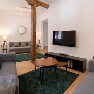  Apartment High